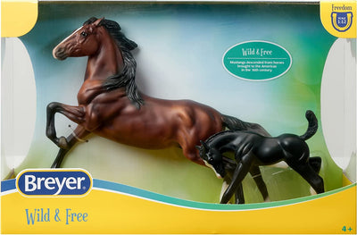 Breyer Horses Freedom Series Wild and Free | Horse and Foal Set | Horse Toy | 9.75" x 7" | 1:12 Scale