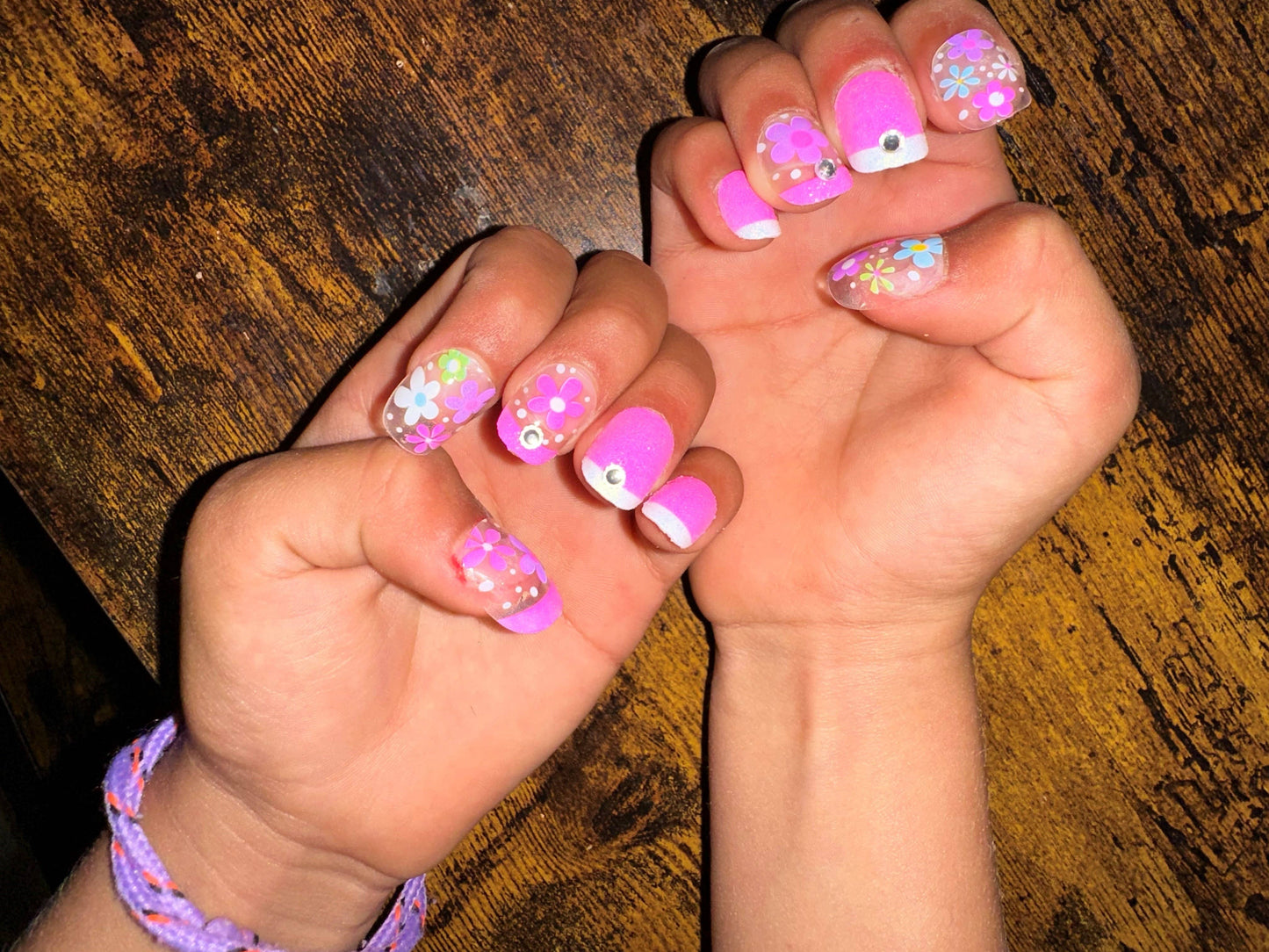 Hot Focus, Inc. - 5-Days Impress Nails, Groovy Flower