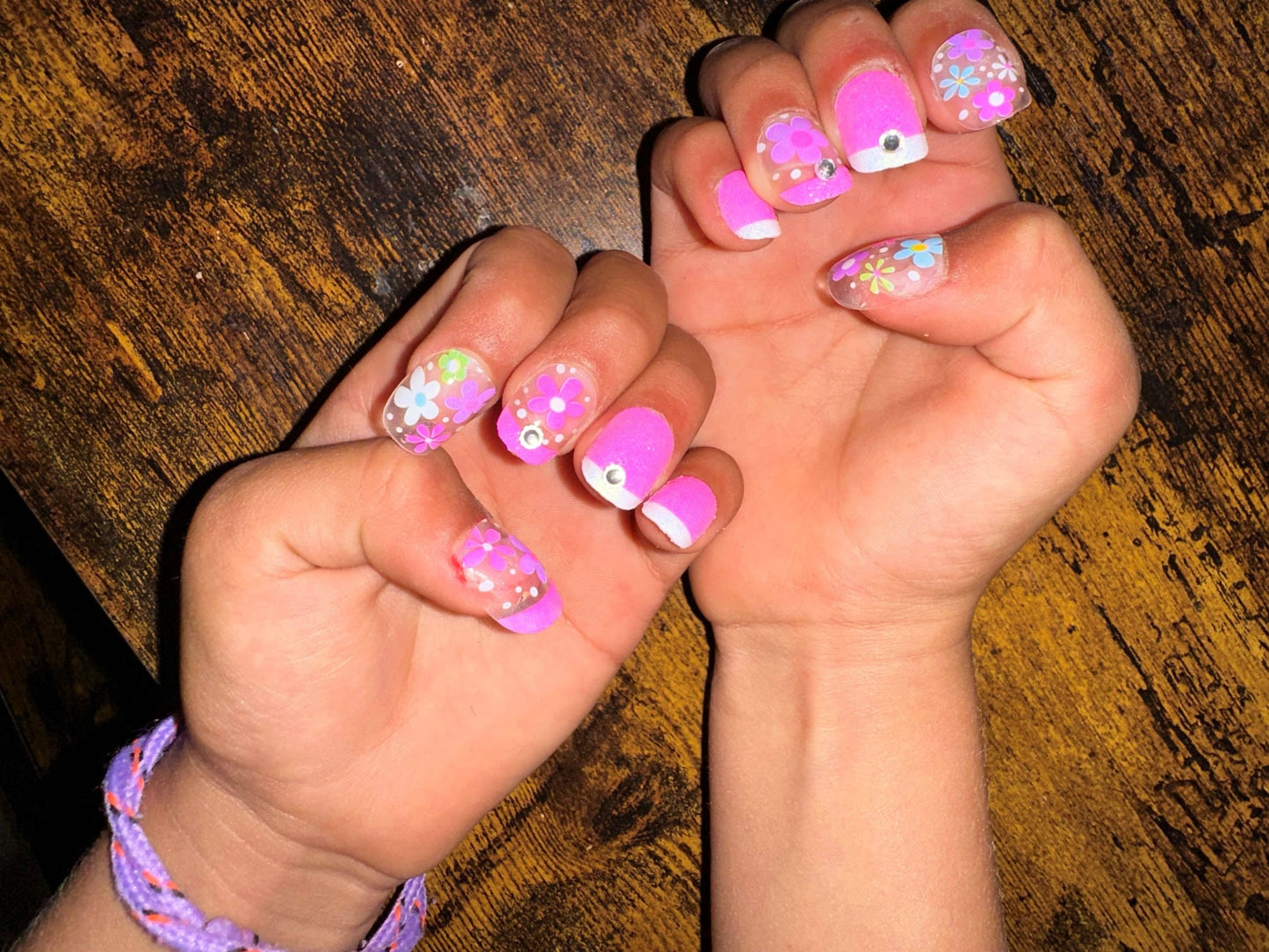 Hot Focus, Inc. - 5-Days Impress Nails, Groovy Flower