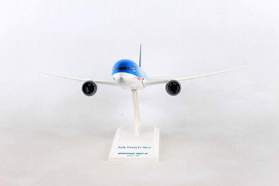 Daron Skymarks Air Tahiti Nui B787-9 1/200th Scale