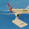 Daron Worldwide SkyMarks Qantas B787-8 1/200 Scale Daron Plane Model