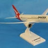 Daron Worldwide SkyMarks Qantas B787-8 1/200 Scale Daron Plane Model