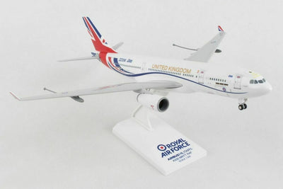 Daron Worldwide Skymarks RAF A330-200 1/200 w/Gear Voyager