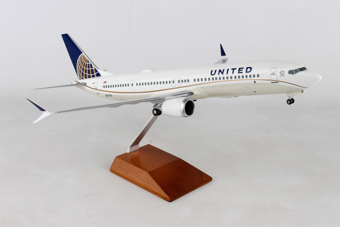 Daron Worldwide SkyMarks United 737 MAX 9
