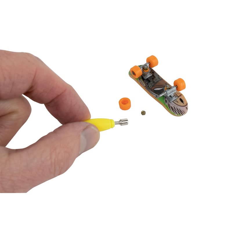 Duplicate SKU: World's Smallest Tech Deck, Miniature | 7.99 | 929911