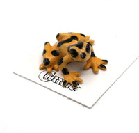 Little Critterz "Zeteki Panamanian Golden Frog Hand Painted Porcelain Figurine
